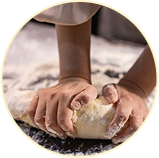 매일 직접 만드는 신선한 수제 핫도그